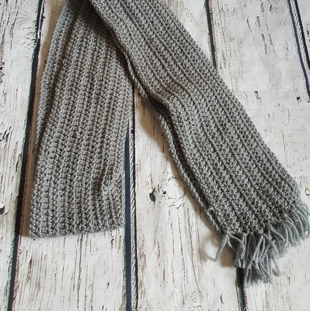 Men's Crochet Light Gray scarf